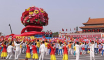国庆群众游行现场见闻