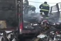 货车高速路上起火 超9吨快递被毁