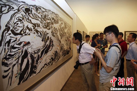 �ι����������չ