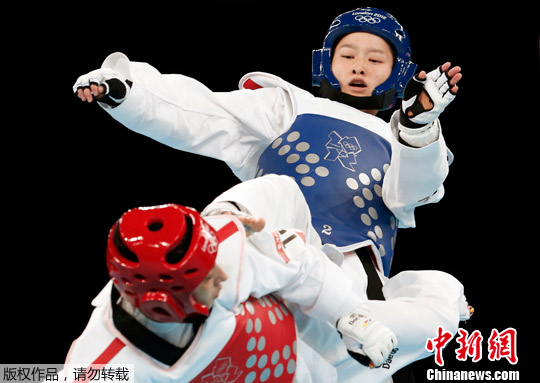 吴静钰力克西班牙名将卫冕跆拳道49公斤级冠军